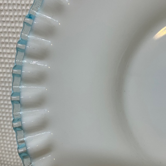 Fenton Aqua Crest plate - Picture 4 of 11